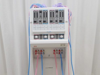 医療用EMS（電気刺激筋肉トレーニング）治療器